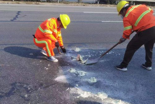 铅山公路下沉注浆加固